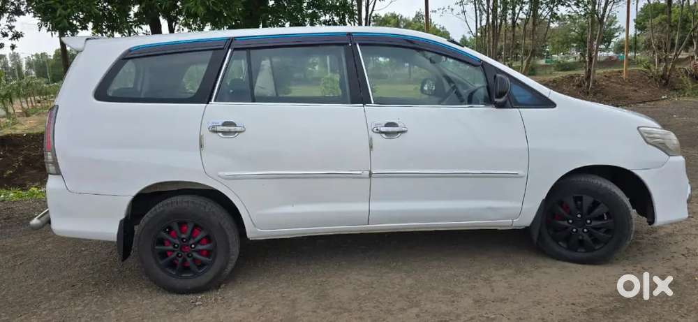 Toyota Innova Diesel 2011