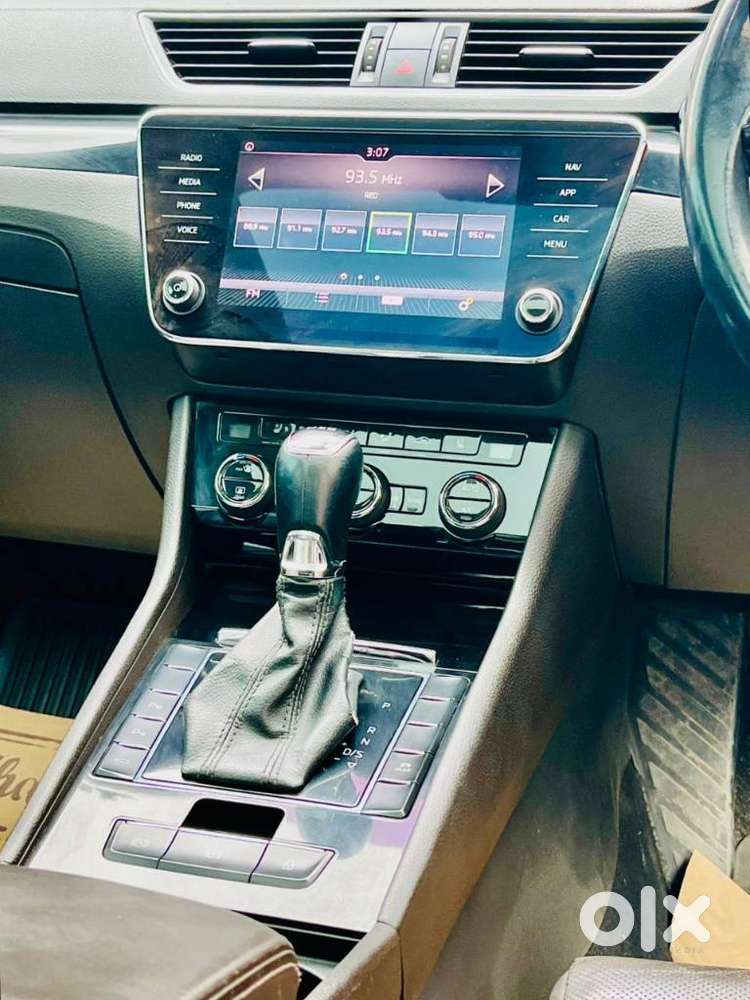 Skoda Superb L&k 2.0 Tdi At, 2019, Diesel