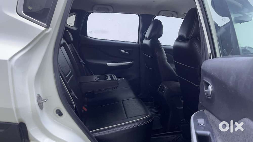 Nissan Magnite 1.0 Xv Premium Turbo Dual Tone, 2021, Petrol