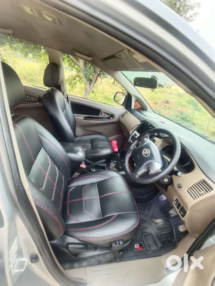 Toyota Innova 2015 Diesel Well Maintained