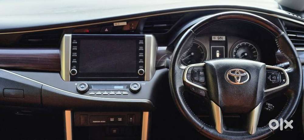 Toyota Innova Crysta [2020-ongoing] 2.4 Vx 8 Str, 2021, Diesel