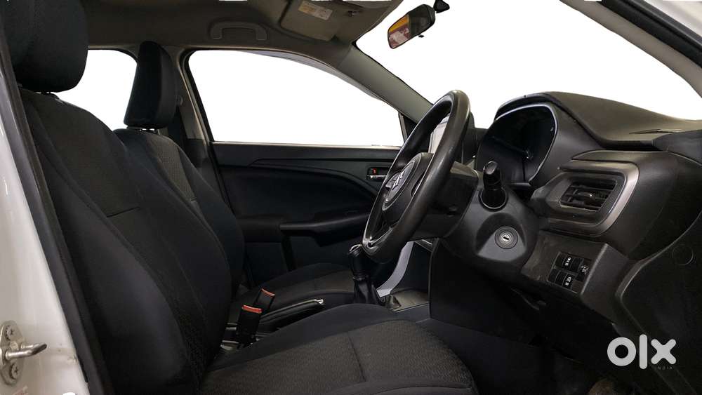 Maruti Suzuki Vitara Brezza 1.5 Vxi At, 2023, Petrol