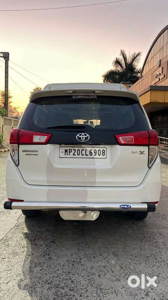 Toyota Innova Crysta [2020-ongoing] 2.4 Gx 7 Str, 2021, Diesel
