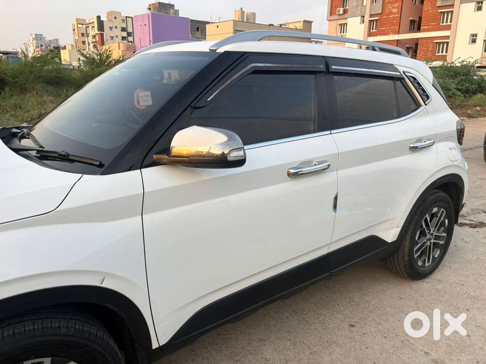 Hyundai Venue Petrol 2022 With Brand New Yokohoma Tyres