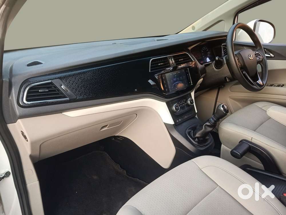 Mahindra Marazzo M8, 2019, Diesel