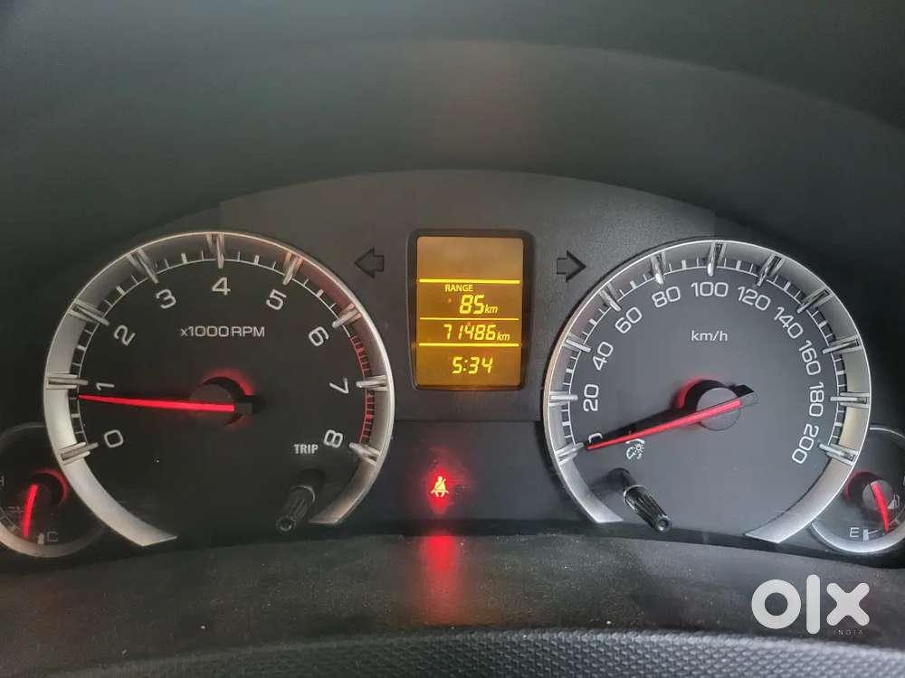 Maruti Suzuki Swift 2015 Petrol 72000 Km Driven All Papers Uptodate