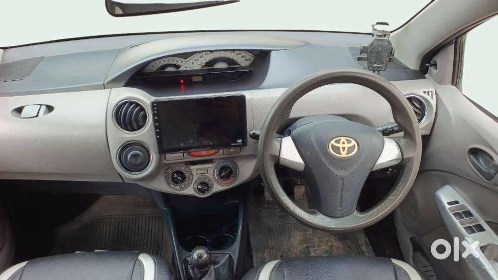 Toyota Etios 2010-2012 V, 2011, Petrol