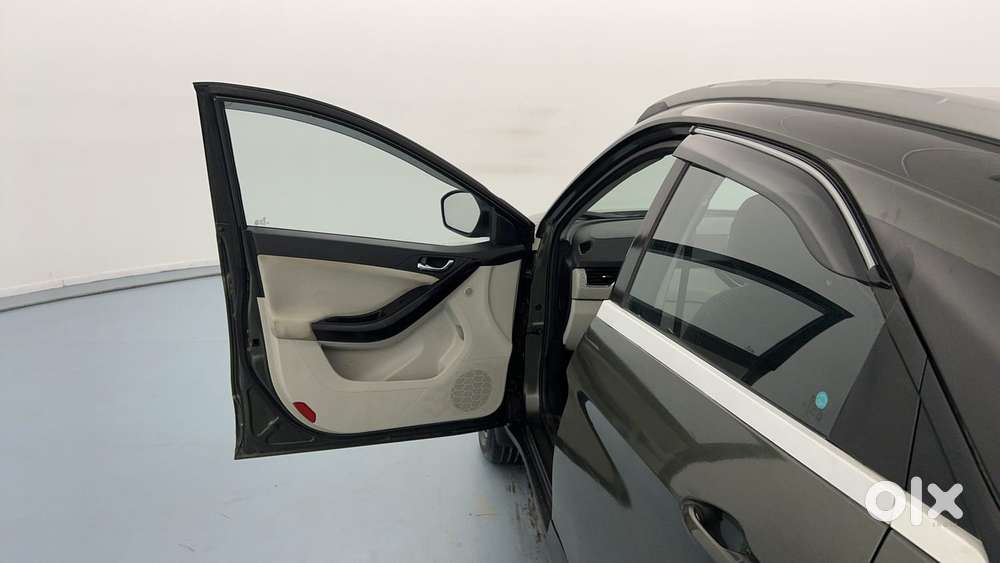Tata Nexon 1.2 Revotron Xz Plus (s), 2020, Petrol