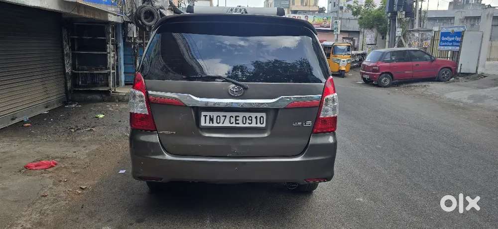 Toyota Innova 2016