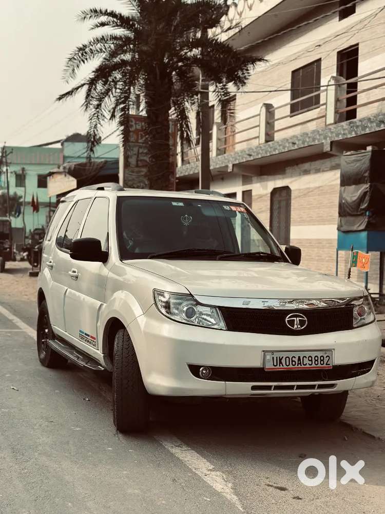 Tata Safari Storme 2014