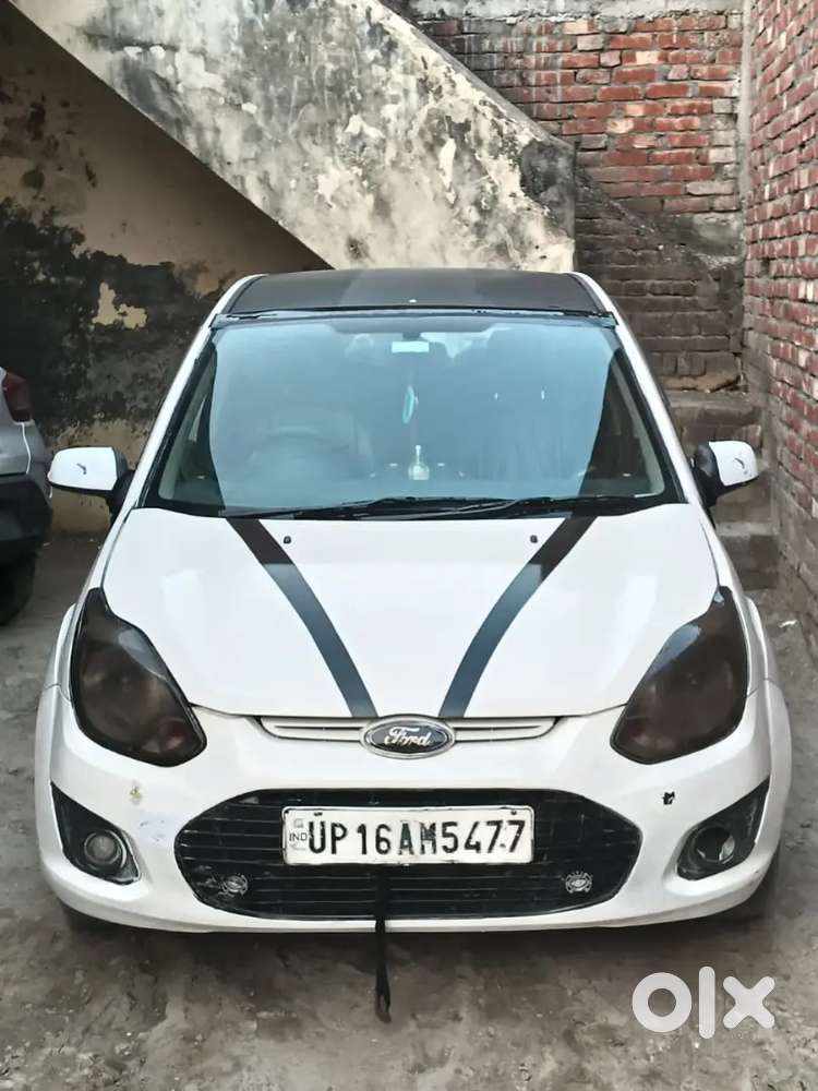 Car Ford Figo