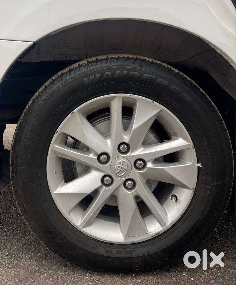 Toyota Innova Crysta 2.4 G Plus Mt 8 Str, 2020, Diesel