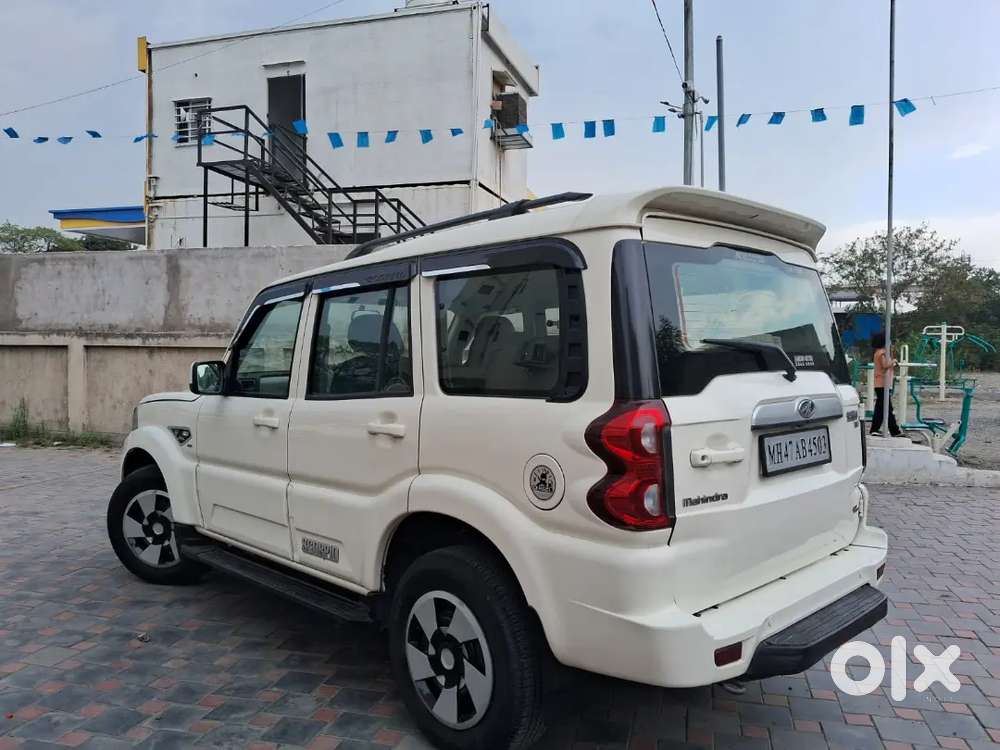 Mahindra Scorpio S7 Classic 2018