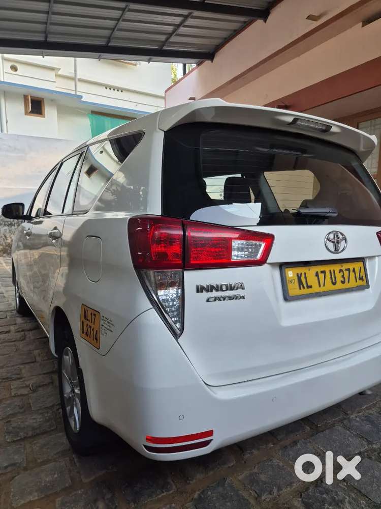 Toyota Innova Crysta 2019