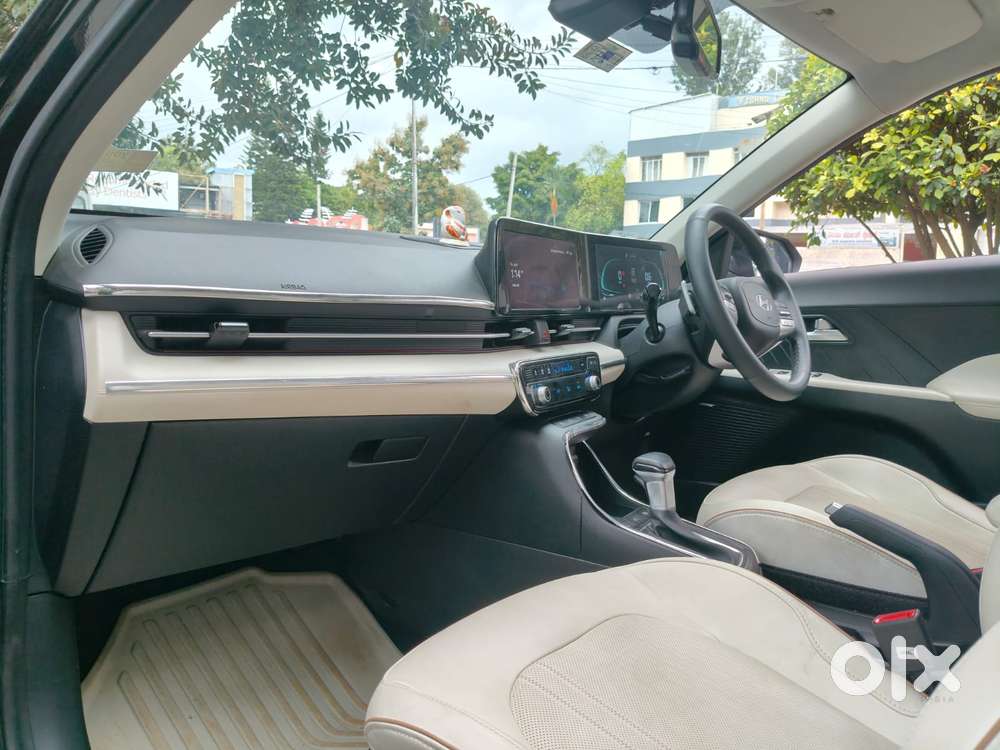 Hyundai Verna 1.5 Sx (o) Ivt, 2024, Petrol