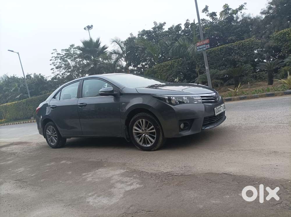 Toyota Corolla Altis 2013-2017 Vl At, 2015, Petrol