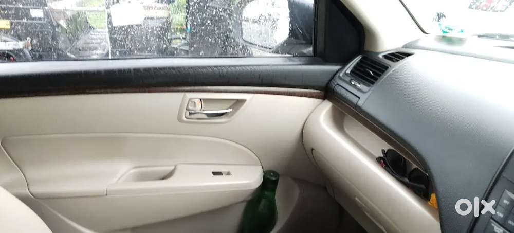 Maruti Suzuki Dzire 2017 Cng & Hybrids 80000 Km Driven