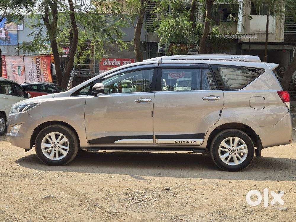 Toyota Innova Crysta 2.4 Vx Mt 8s, 2016, Diesel