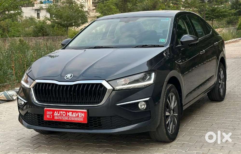Skoda Slavia 1.0 Tsi Style At, 2023, Petrol
