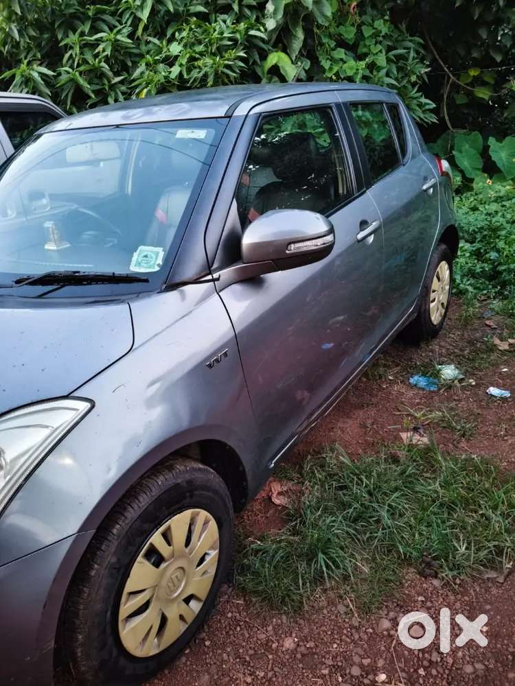 2nd Maruti Swift 2013 Petrol Manual