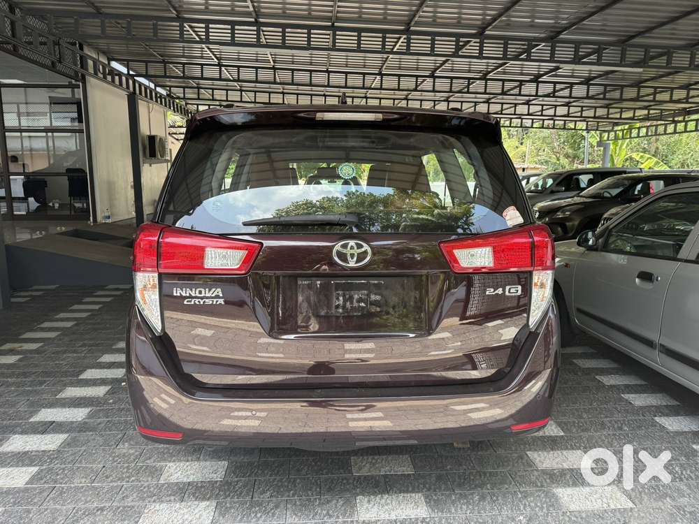 Toyota Innova Crysta [2020-ongoing] 2.4 Gx 7 Str, 2021, Diesel