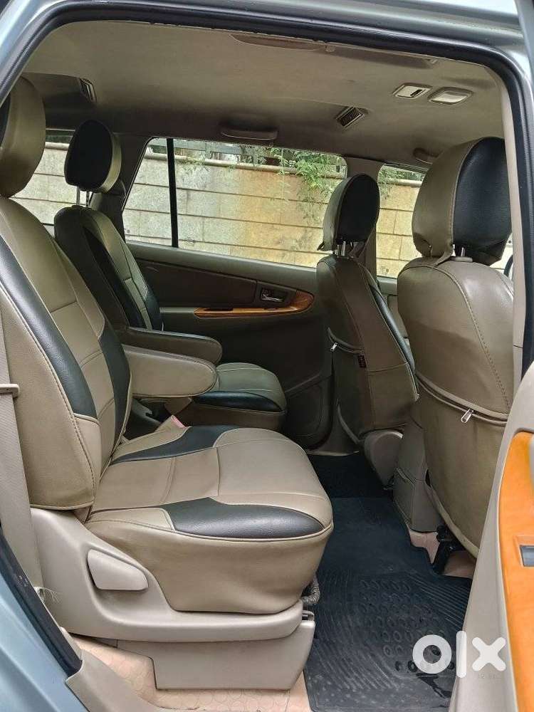 Toyota Innova 2.5 Ev Ps 7 Str Bs-iii, 2011, Diesel