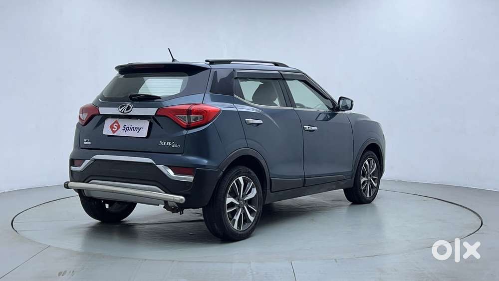 Mahindra Xuv300 W8 (o) 1.5 Diesel Amt, 2020, Diesel
