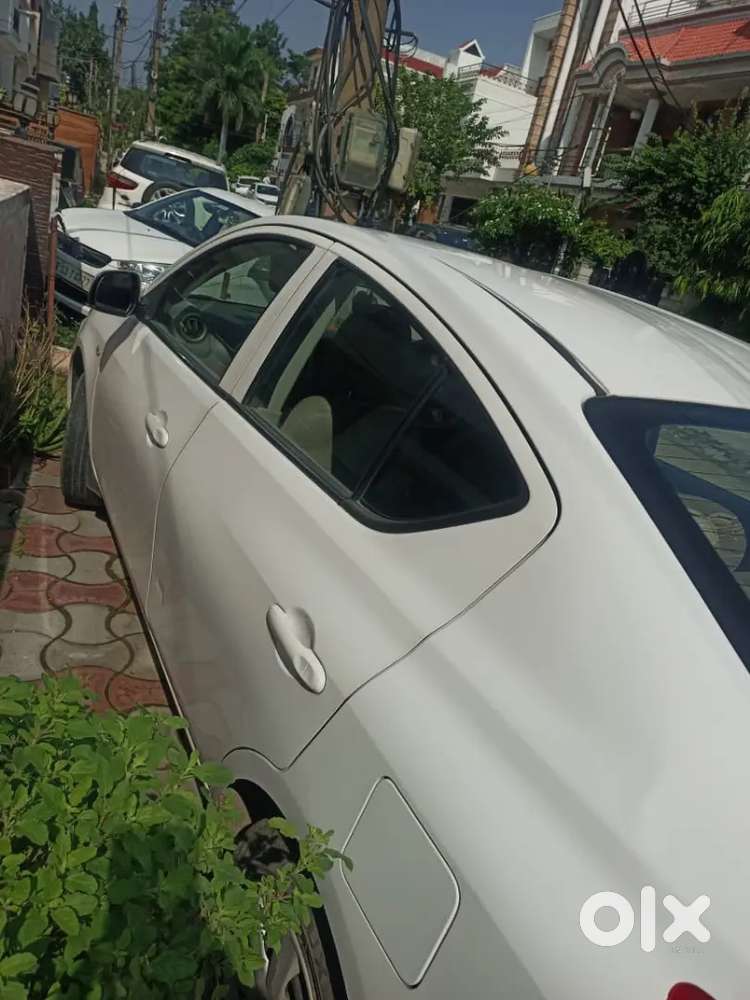 Nissan Sunny Diesel Xl 2013 Car