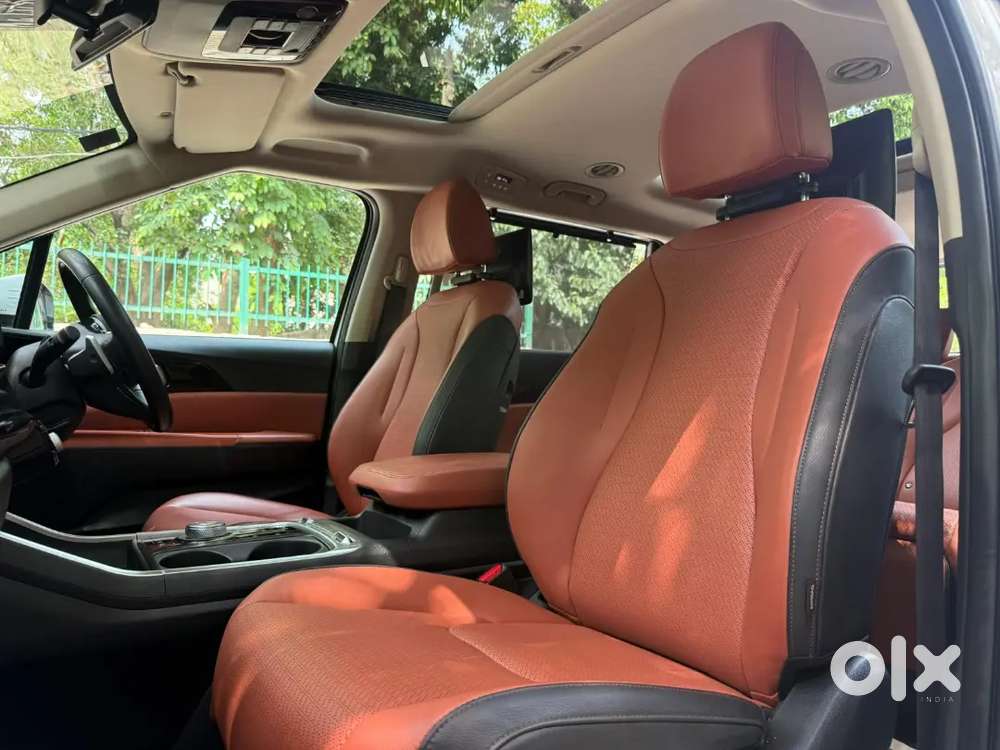 Kia Carnival Limousine 2025