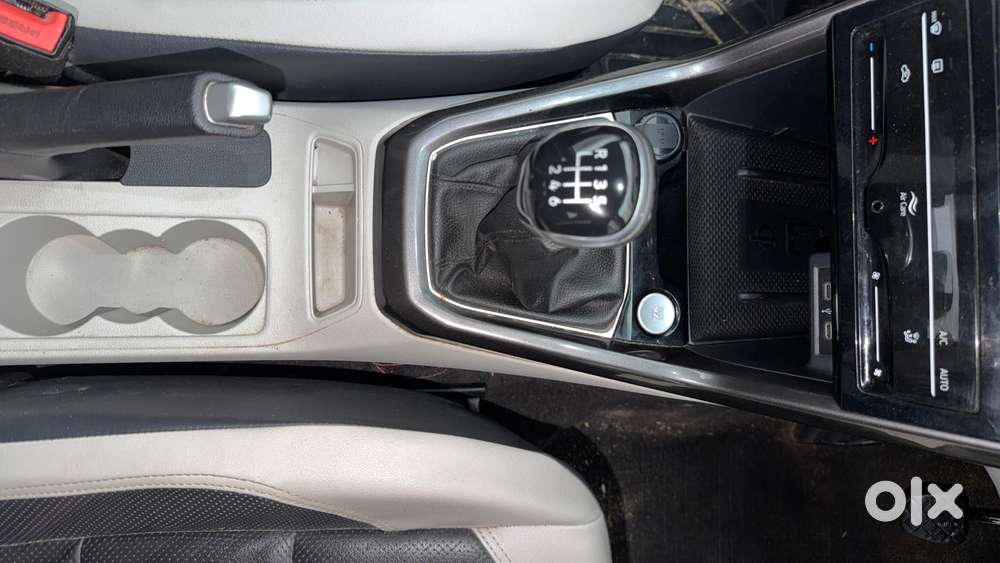 Volkswagen Taigun 1.0 Tsi Topline, 2022, Petrol