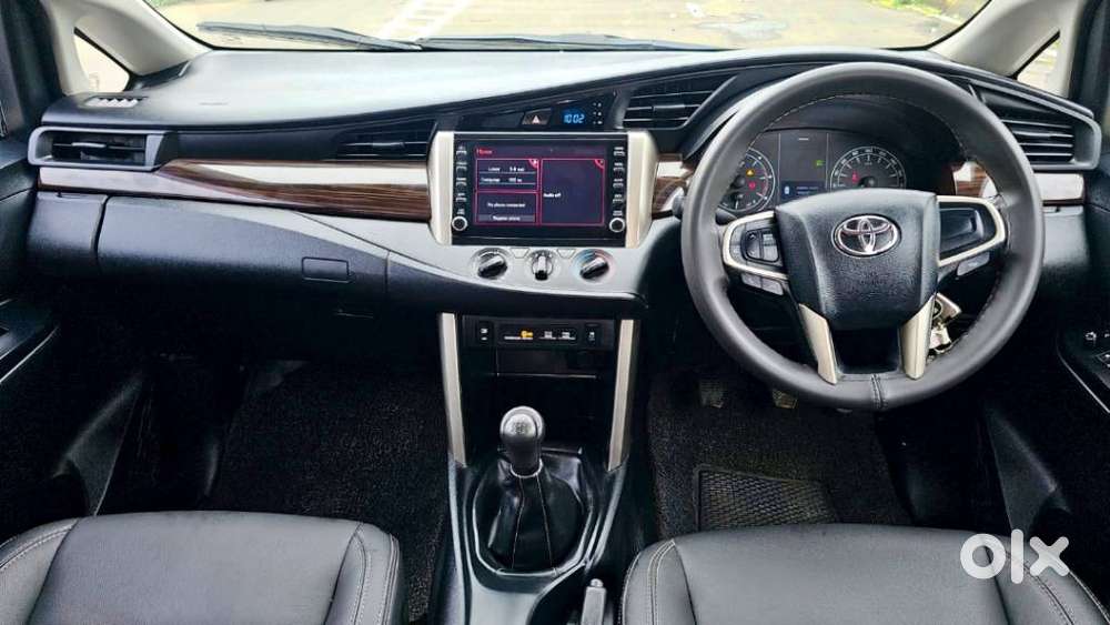 Toyota Innova Crysta [2020-ongoing] 2.4 Gx 8 Str, 2023, Diesel