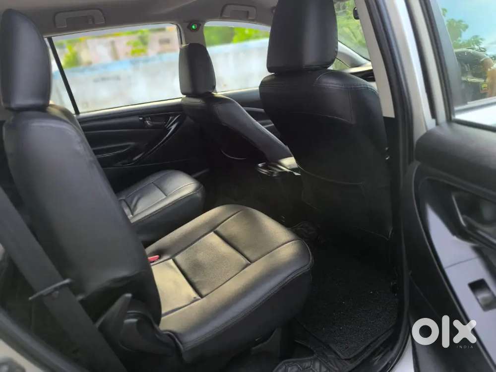 Toyota Innova Crysta 2019
