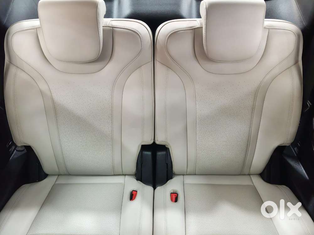 Mahindra Xuv700 2.2 Ax 7 Diesel Mt Luxury Pack Str, 2023, Diesel