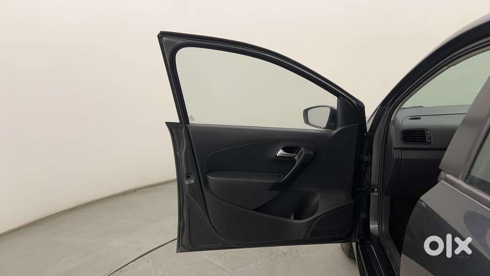 Volkswagen Polo Petrol Comfortline 1.2l, 2017, Petrol