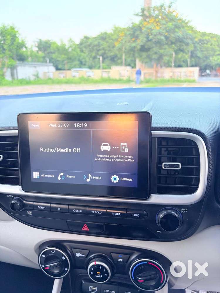 Hyundai Venue 1.2 S (o), 2023, Petrol