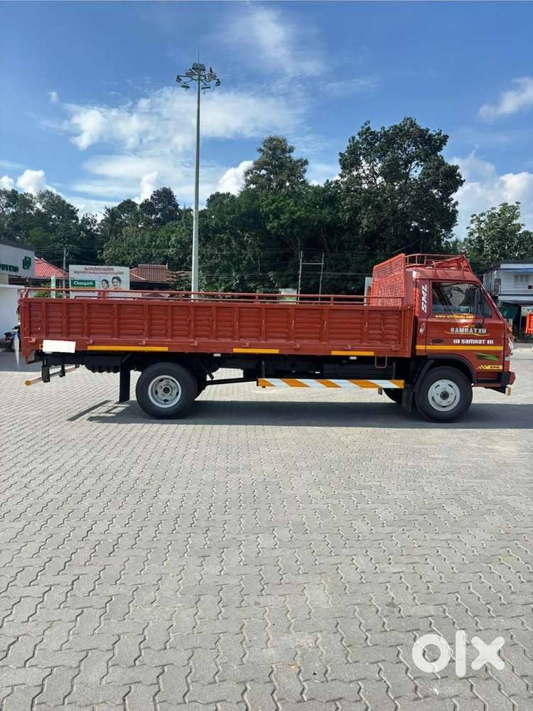 2012 SWARAJ MAZDA SAMRAT 17 FEET OPEN BODY FOR SALE - Commercial
