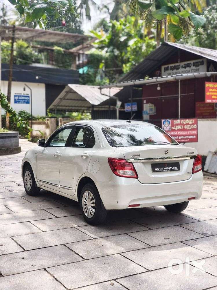 Maruti Suzuki Swift Dzire 1.2 Vxi Bsiv, 2018, Petrol