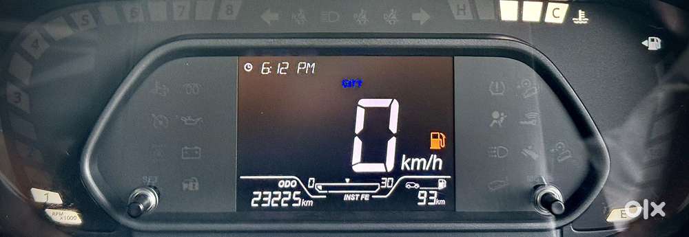 Tata Punch Accomplished Mt Sunroof, 2023, Petrol