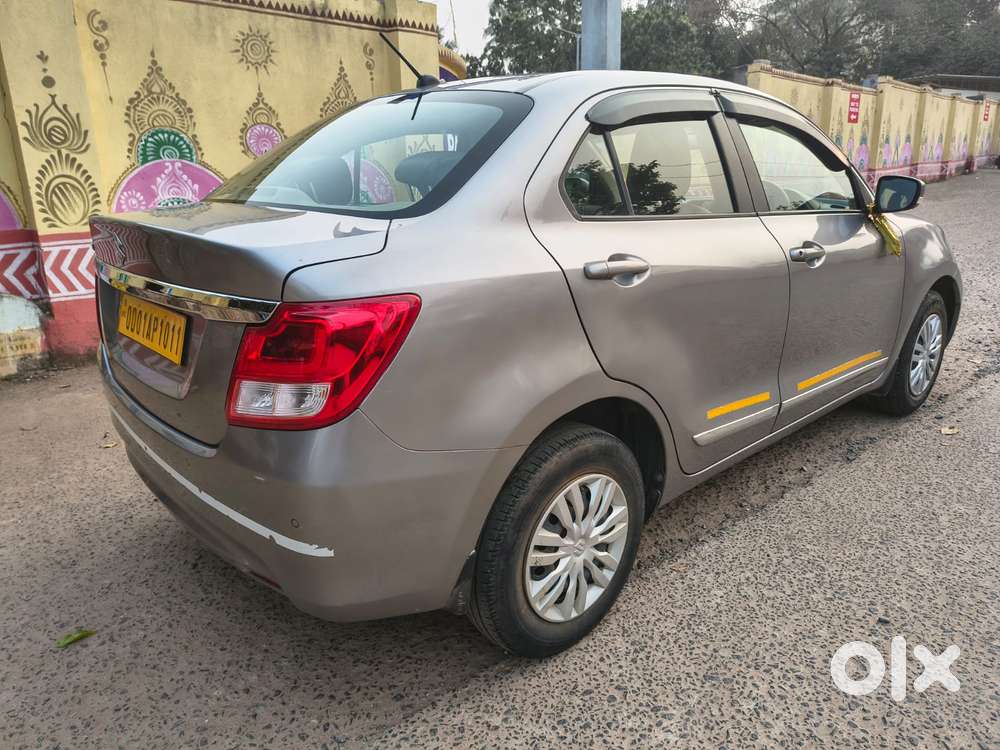Maruti Suzuki Dzire 1.2 Vxi, 2022, Petrol
