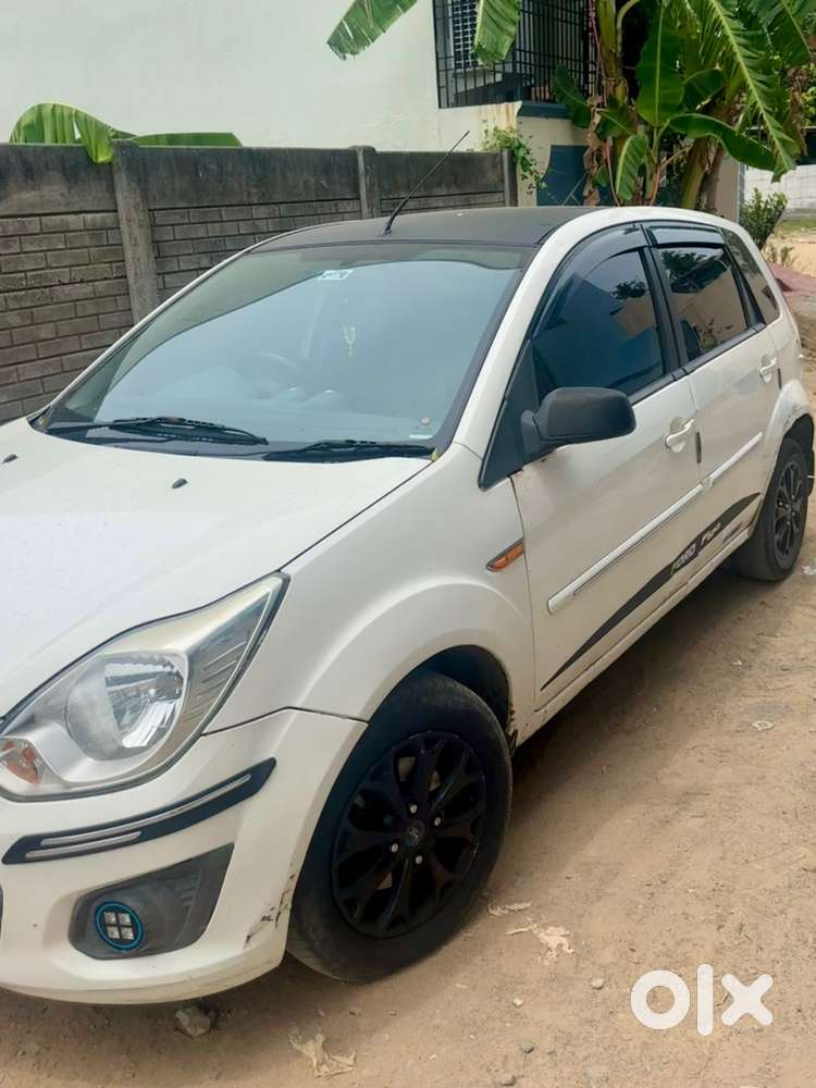 Ford Figo Titanium 2014