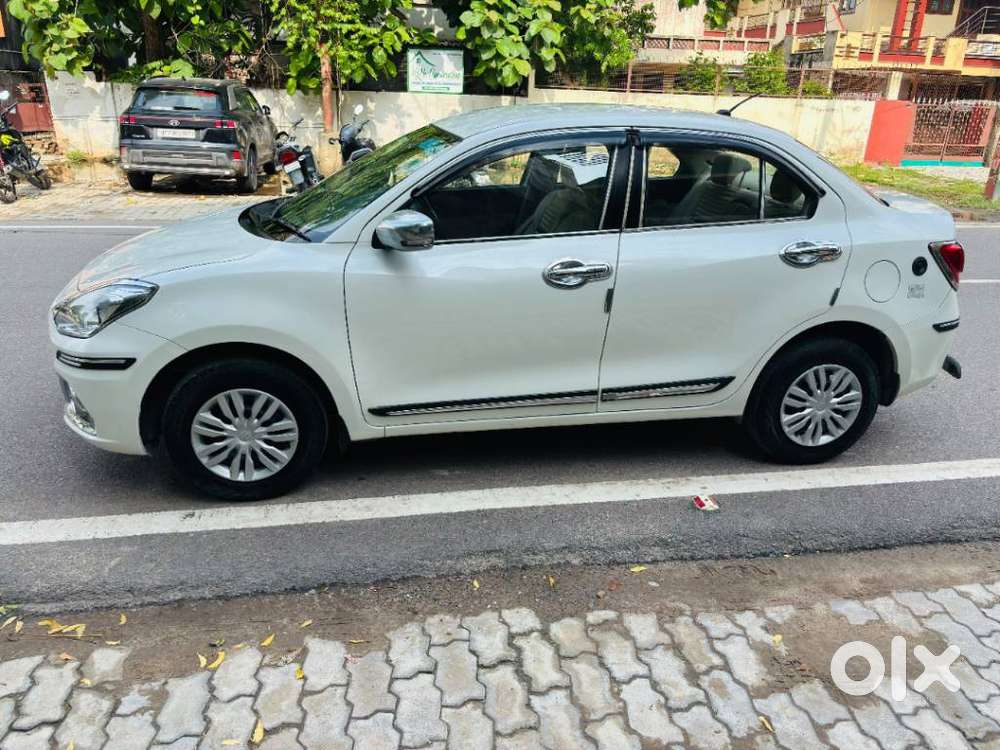 Maruti Suzuki Dzire 1.2 Vxi Cng, 2024, Cng & Hybrids