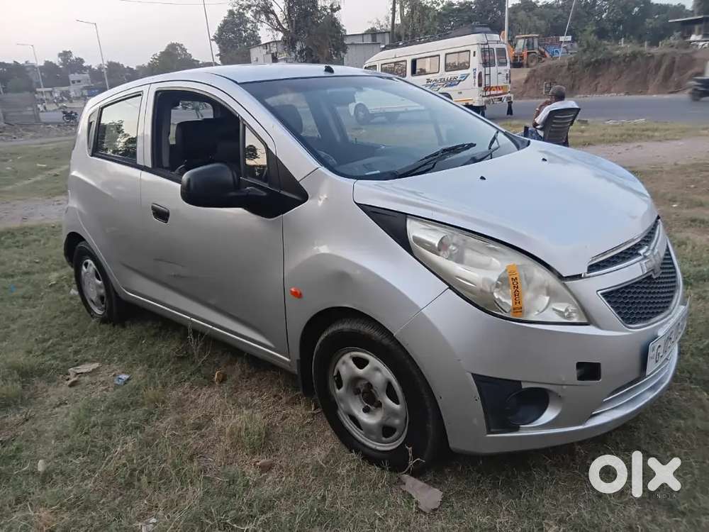 For Sale: Single-owner Chevrolet Beat Diesel (silver)