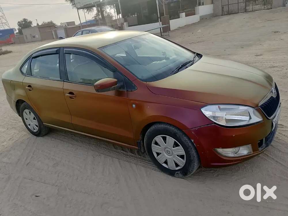 Skoda Rapid Ambition Diesel 2013
