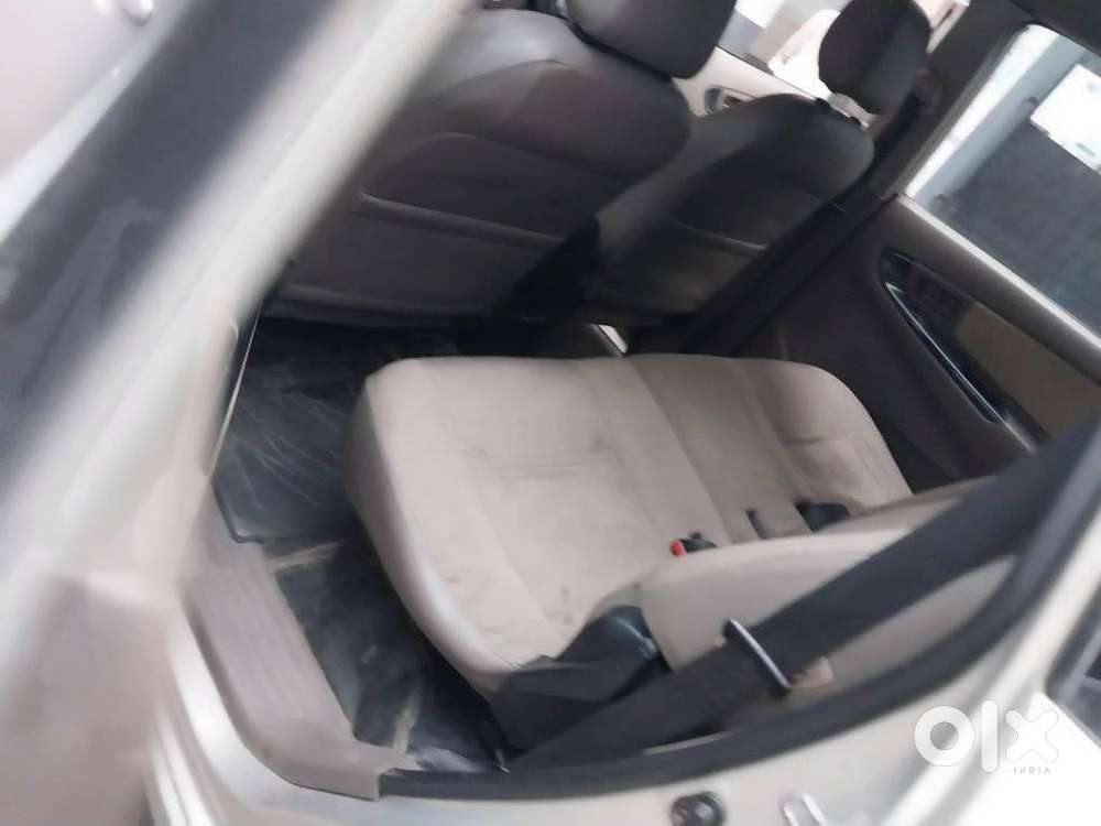 Toyota Innova 2.5 G (diesel) 8 Seater, 2015, Diesel