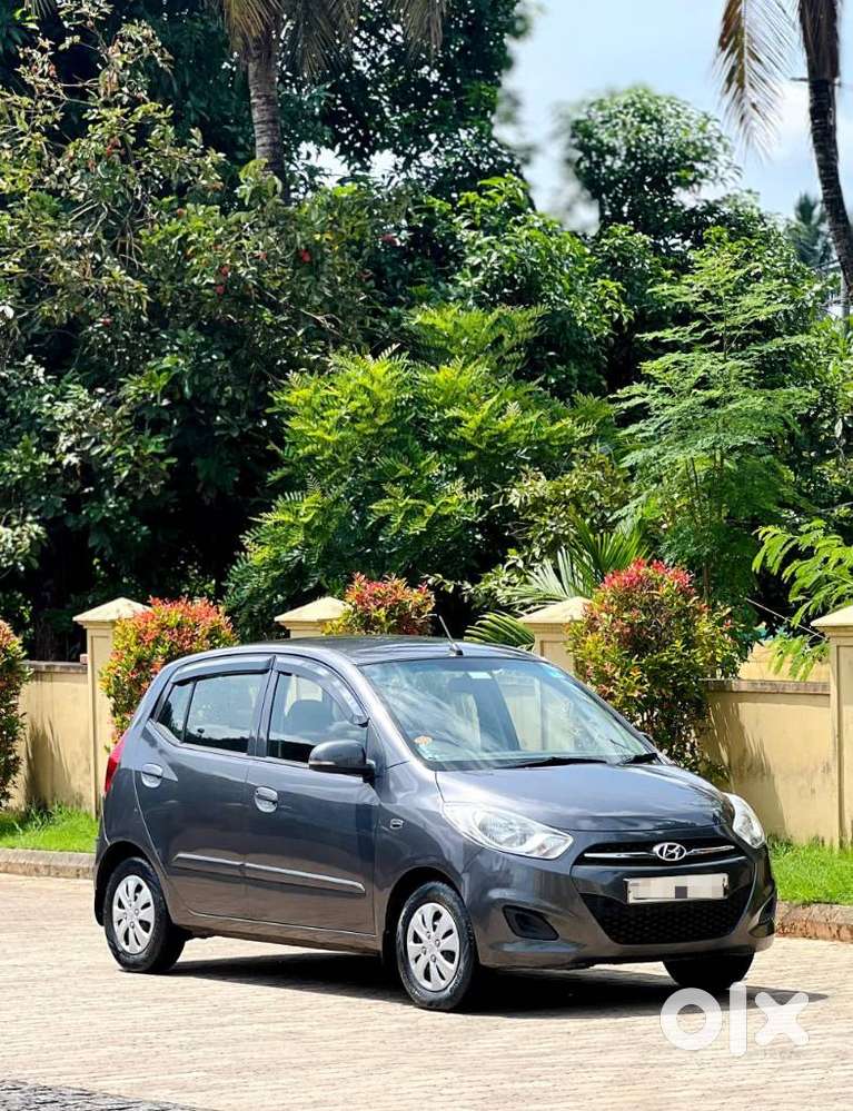 Hyundai I10 Sportz, 2012, Petrol