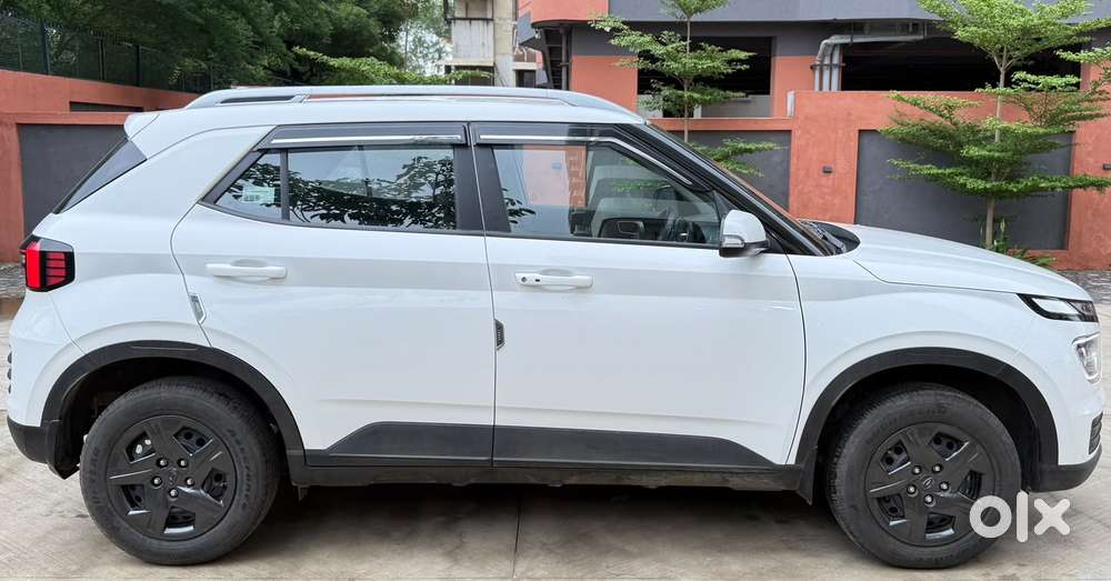 Hyundai Venue 1.2 S (o), 2025, Petrol
