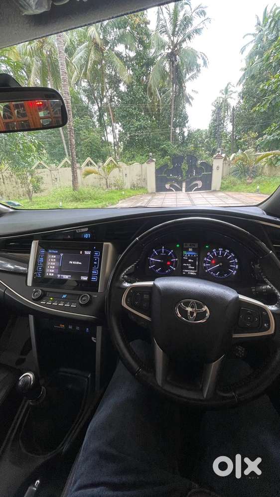 Toyota Innova Crysta 2018