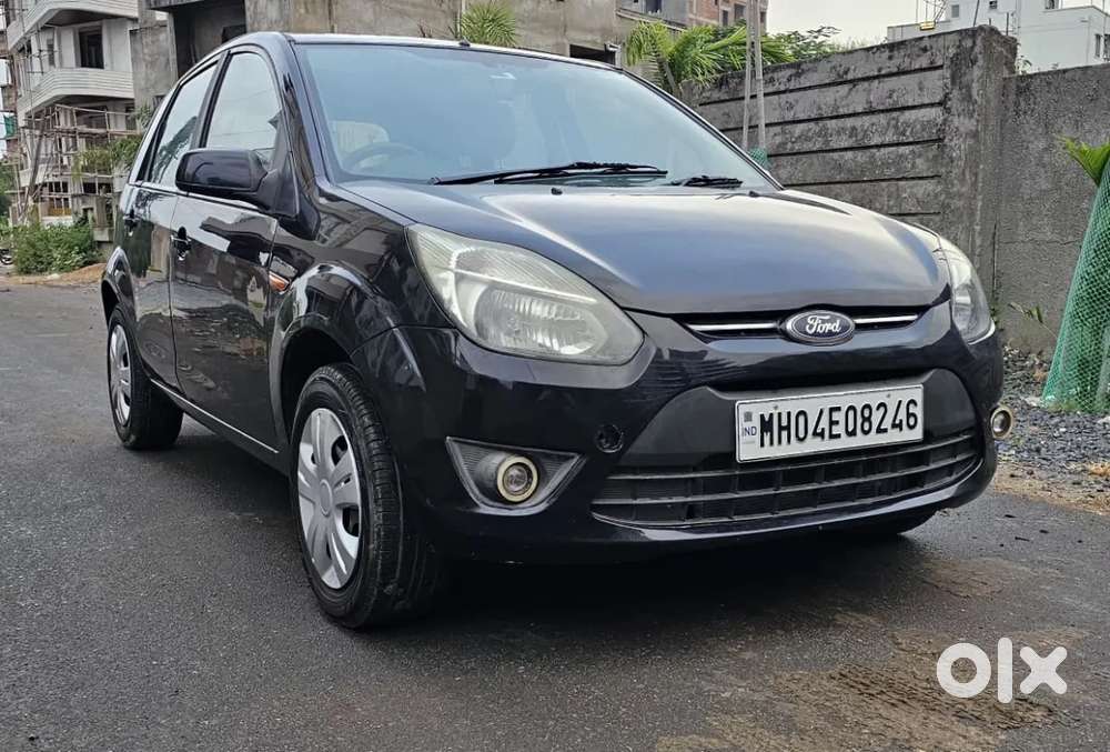 Ford Figo Petrol Titanium, 2011, Petrol