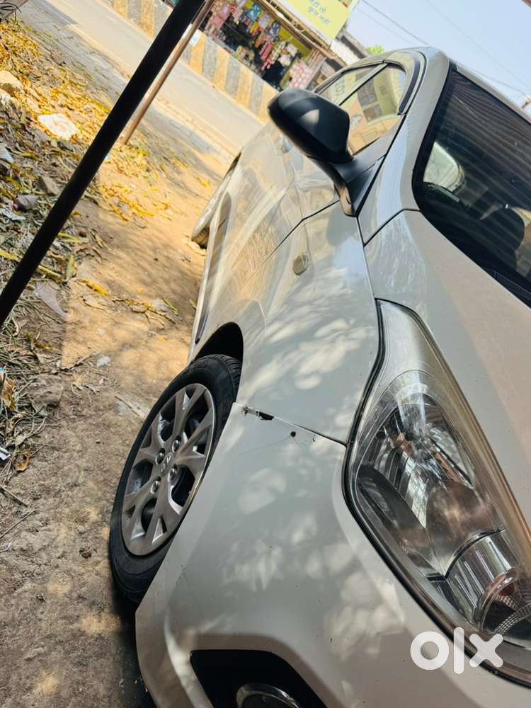 Hyundai Grand I10 2015 Petrol Well Maintained