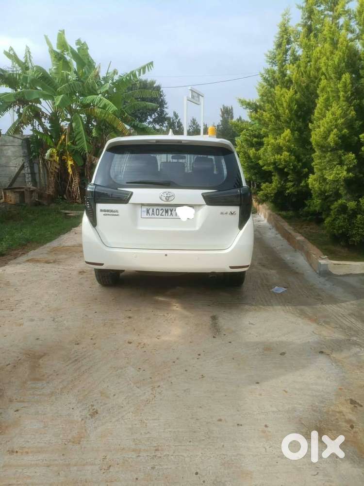 Toyota Innova Crysta 2016 Diesel Variant